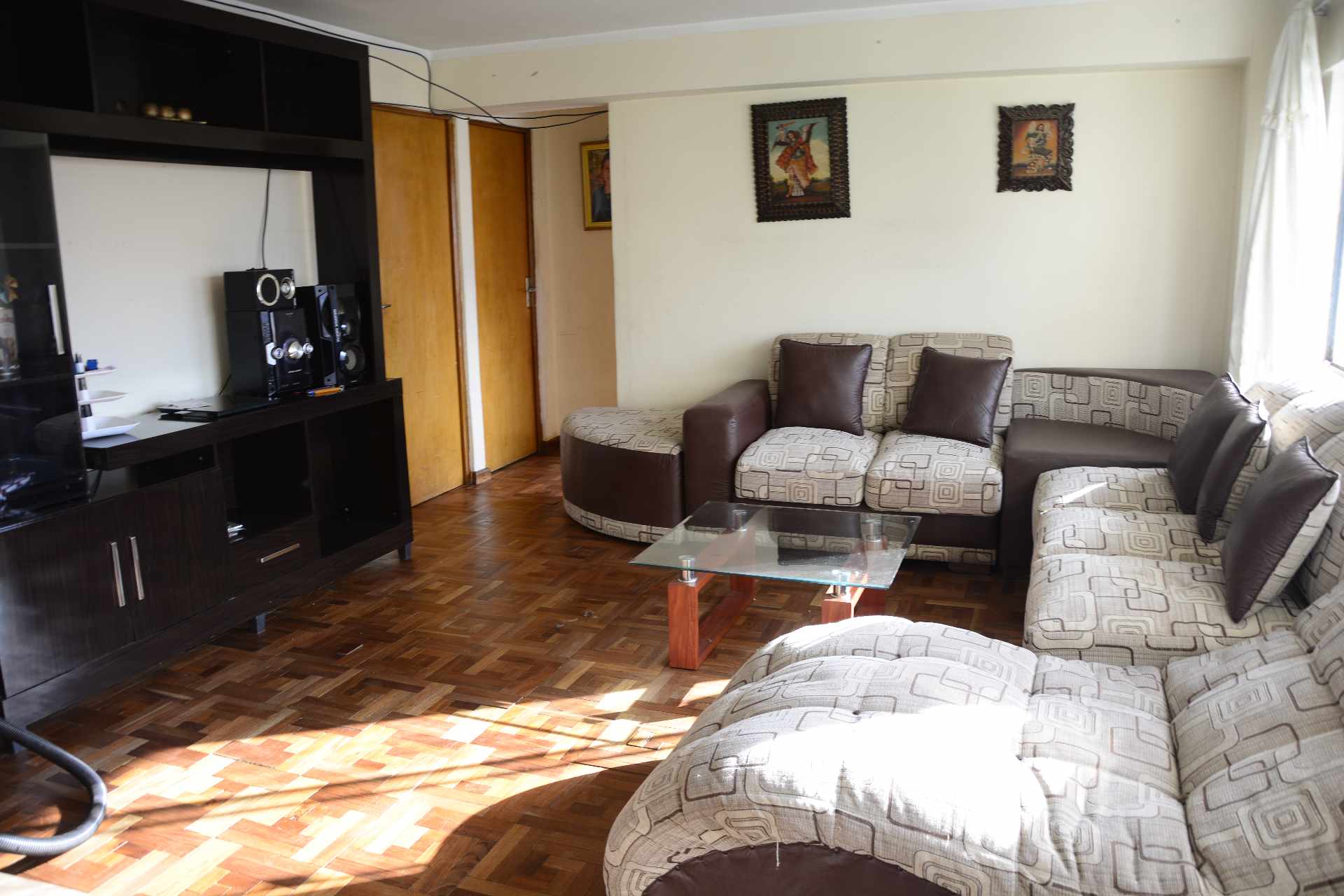 Departamento en VentaZona central Calle Ingavi Esq. Pichincha 3 dormitorios 1 baños  Foto 6