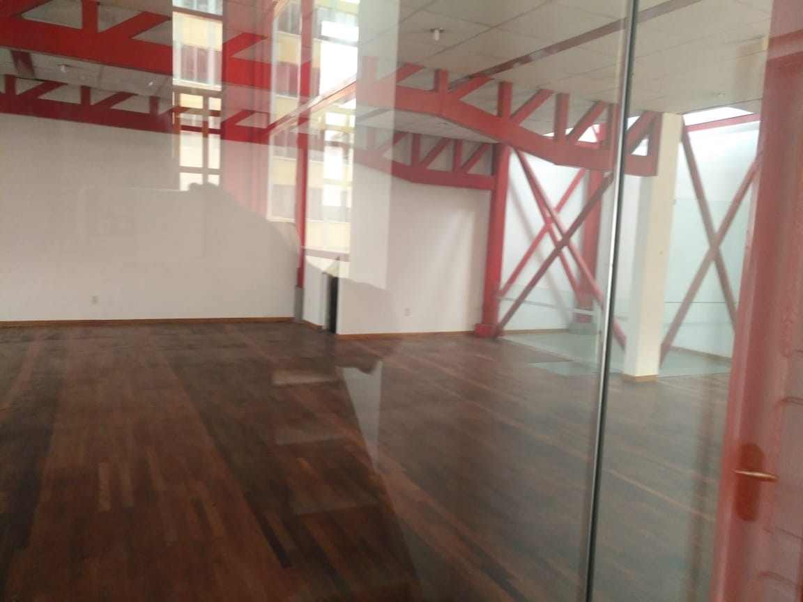 Edificio en VentaEDIFICIO EN VENTA  AV. CAMACHO 13 dormitorios 11 baños  Foto 5