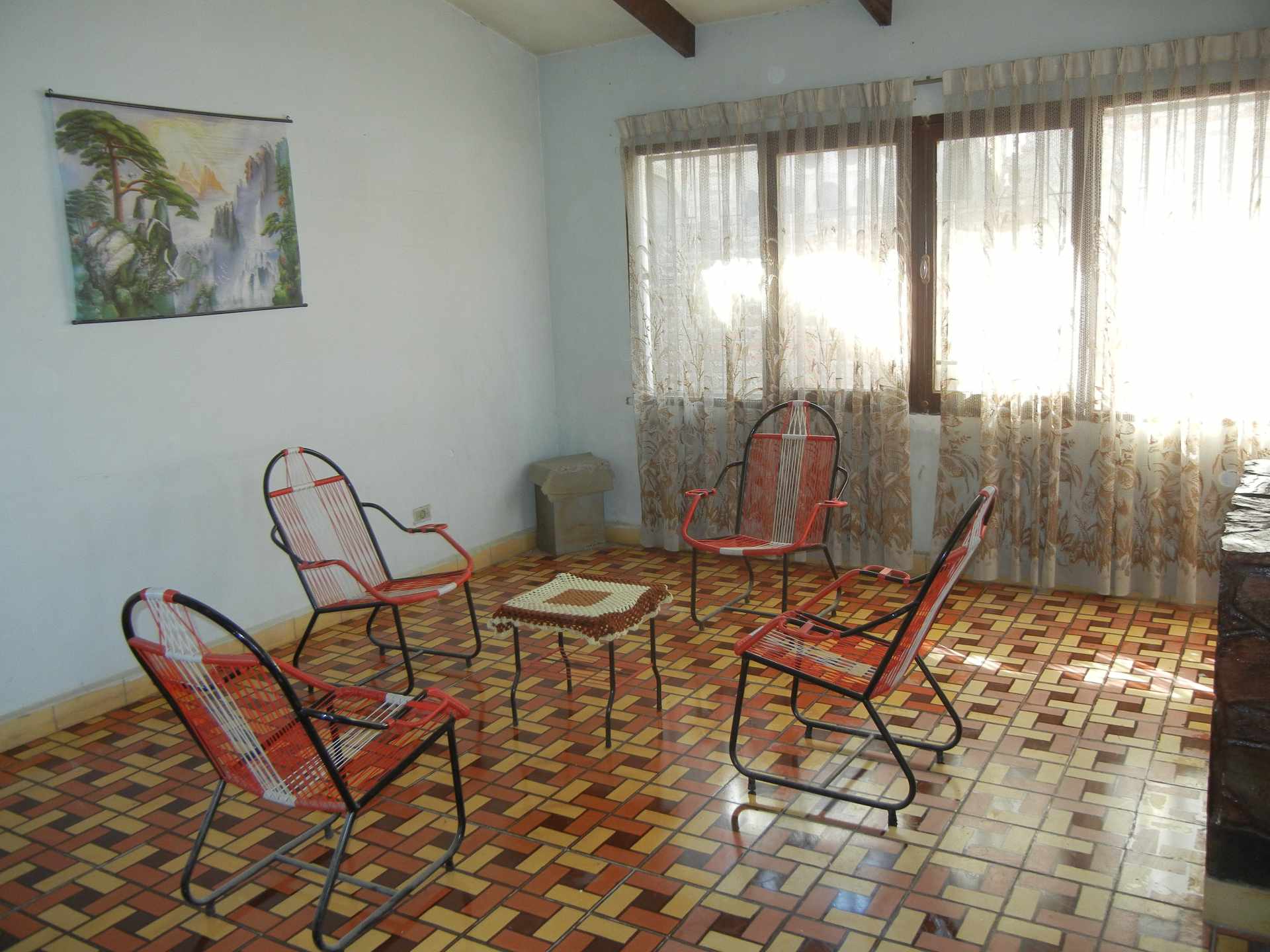 Casa en Colcapirhua en Cochabamba 5 dormitorios 2 baños 2 parqueos Foto 9