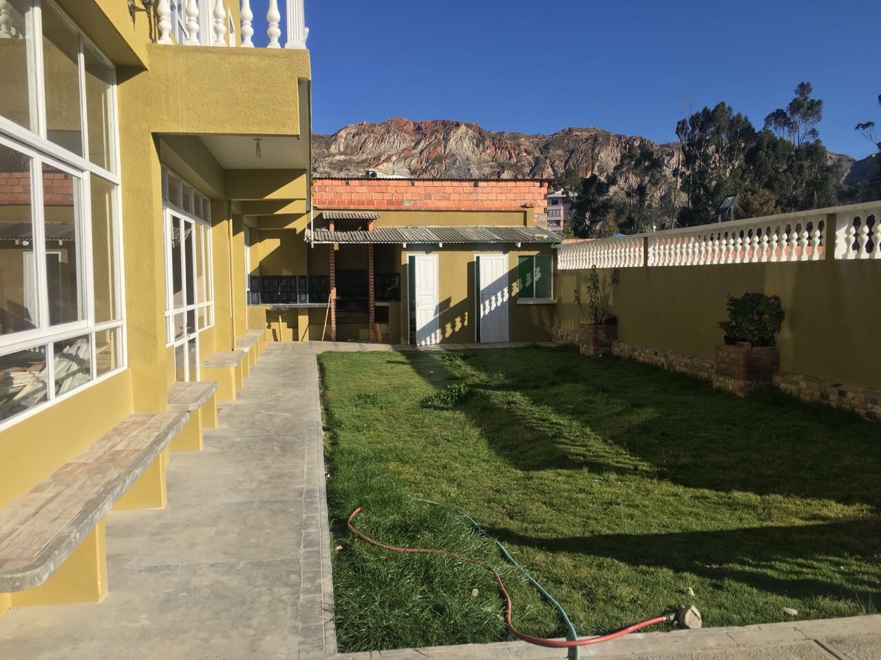 Casa en Calacoto en La Paz 7 dormitorios 6 baños 5 parqueos Foto 6
