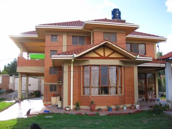 Casa en VentaCHALET EN VENTA EN CHIQUICOLLO -  ZONA OESTE SOBRE  -  1.030m2  DE SUP,  1 dormitorios 1 baños  Foto 1