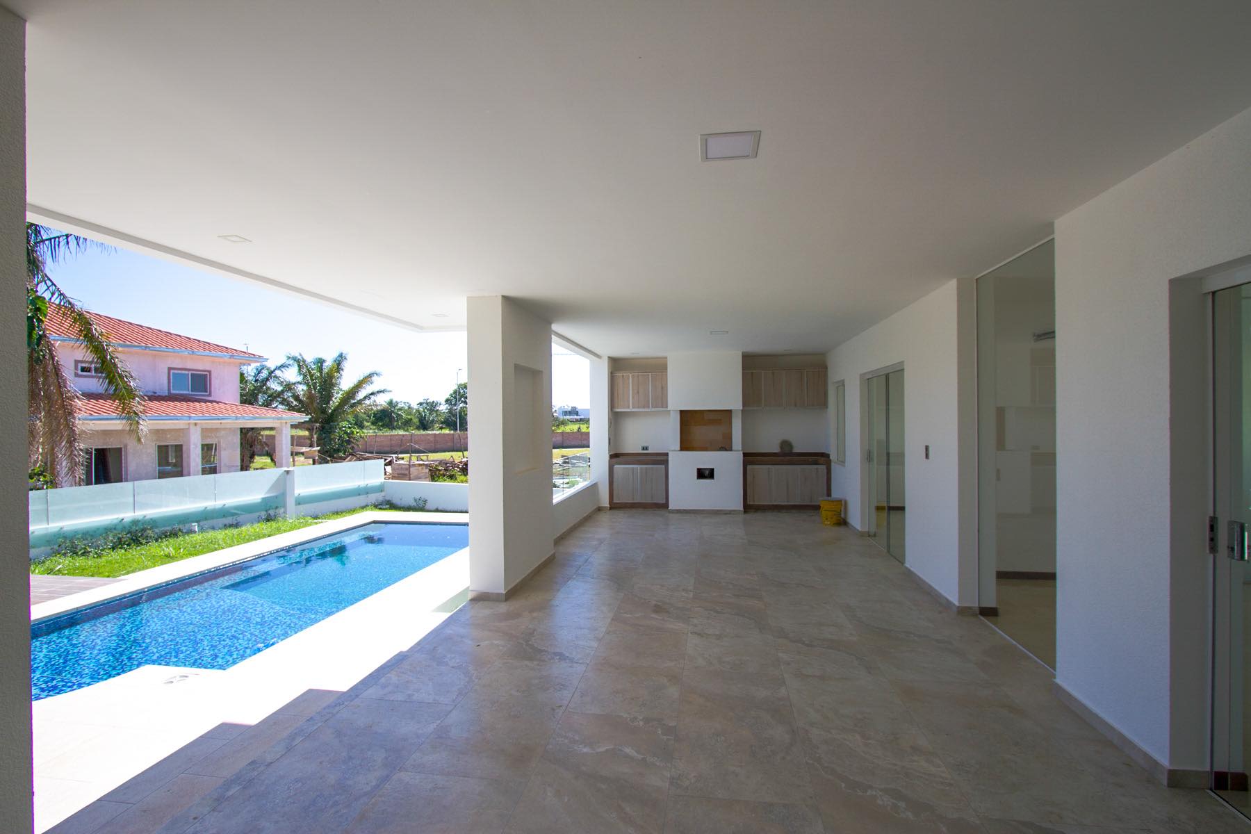 Casa en VentaCondominio Paraiso del Urubo Foto 7