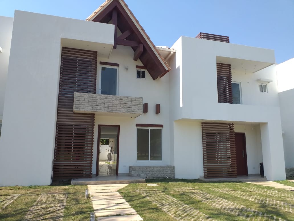 Casa en VentaURBANIZACION CERRADA CASA DE CAMPO (Casa de Campo - Club Golf)
 3 dormitorios 3 baños 2 parqueos Foto 1