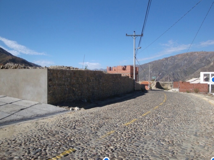 Casa en Río Abajo en La Paz 4 dormitorios 4 baños 2 parqueos Foto 2