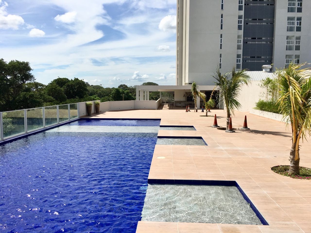 Departamento en Entre 6to y 7mo anillo Norte en Santa Cruz de la Sierra 3 dormitorios 2 baños  Foto 5