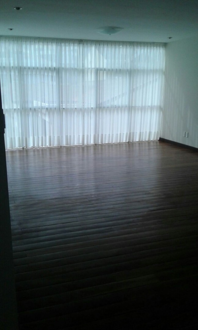 Departamento Achumani, calle F, Sector Asilo. Edificio Residencial Foto 4