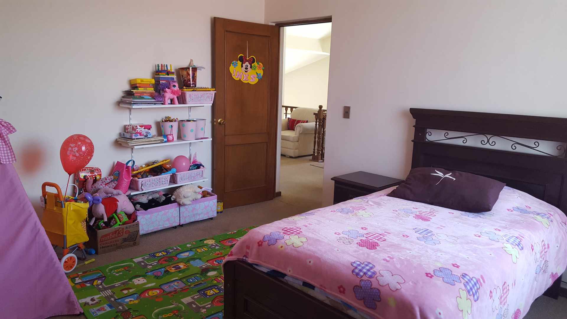 Casa en Sacaba en Cochabamba 4 dormitorios 3 baños 4 parqueos Foto 8