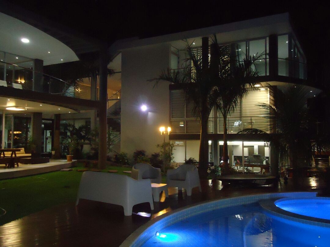 Casa en VentaURUBO 6 dormitorios 7 baños 4 parqueos Foto 8