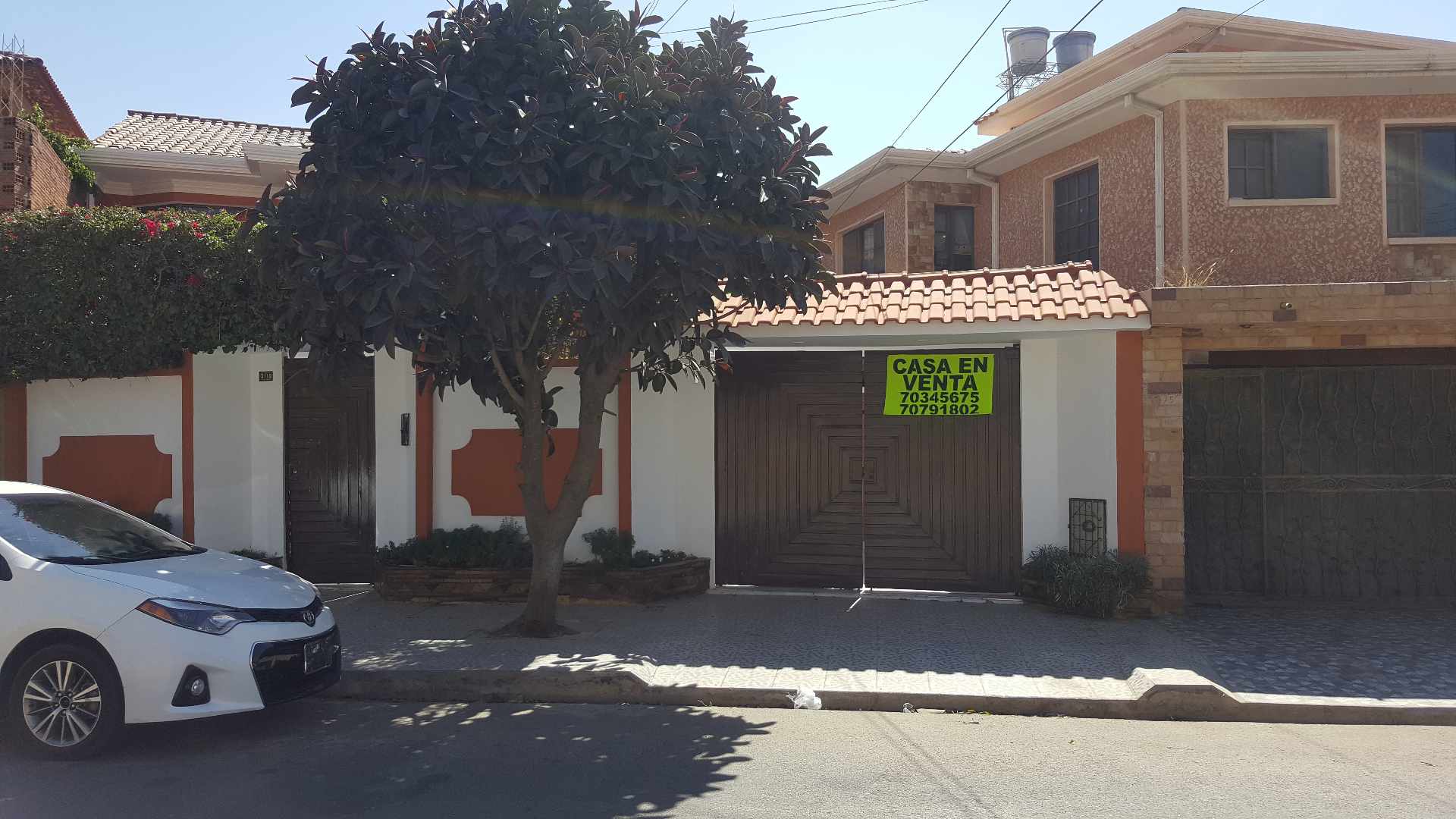 Casa en Hipódromo en Cochabamba 4 dormitorios 4 baños 1 parqueos Foto 1