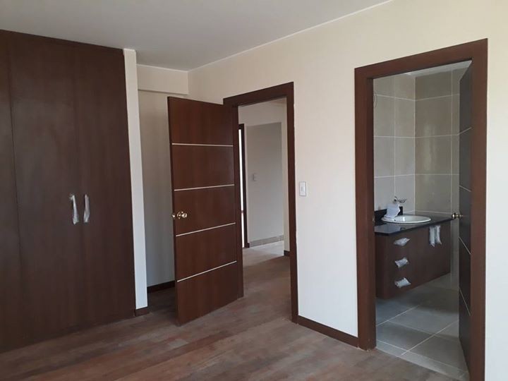 Departamento en VentaCONDOMINIO BUGAMBILIAS Foto 7