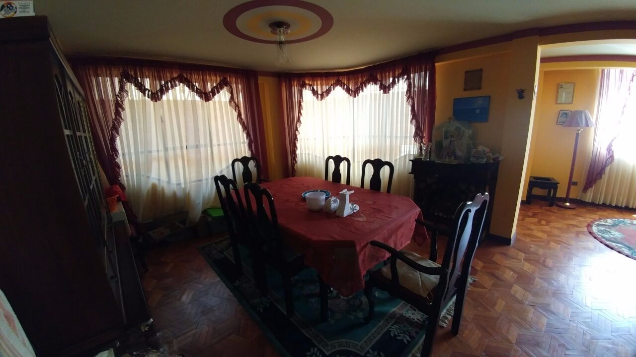 Casa en Villa Fatima en La Paz 6 dormitorios 5 baños 1 parqueos Foto 4