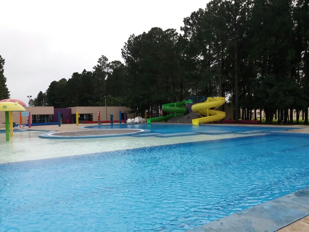 Casa en AlquilerINMOBILIARIA ofrece; En alquiler casa en condominio, zona norte av. Banzer  km 10  Foto 4