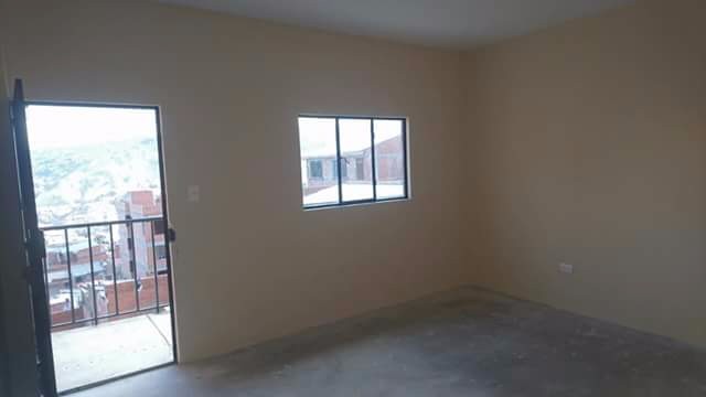 Casa en Venta

Zona Bajo San Antonio, final calle 10 pasaje Alberto Nro.24 puerta negra (a dos cuadras del minibus 848) 2 dormitorios 1 baños  Foto 4