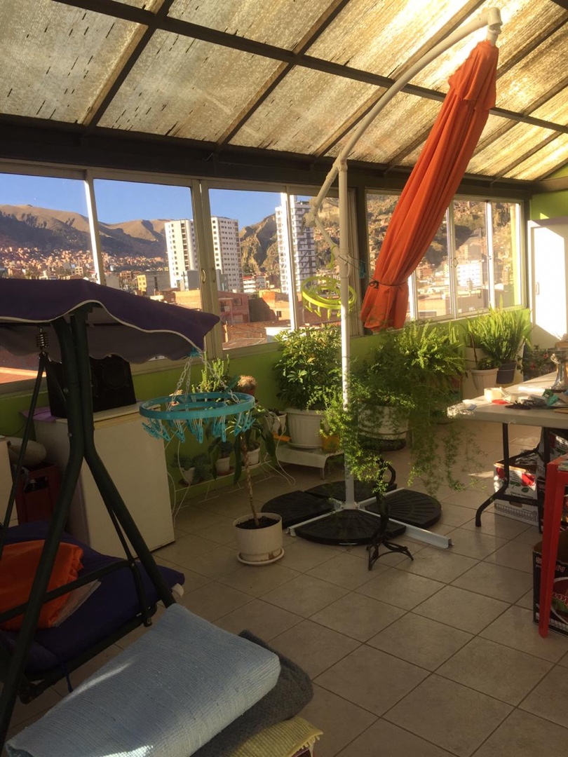 Casa en Miraflores en La Paz 5 dormitorios 9 baños 6 parqueos Foto 9