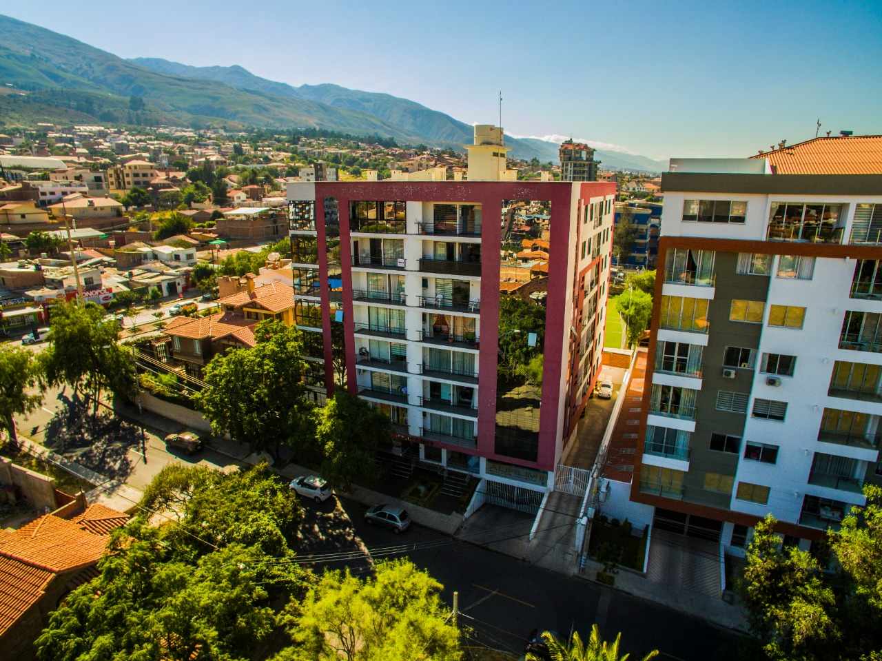 Departamento en Aranjuez en Cochabamba 3 dormitorios 3 baños 1 parqueos Foto 5