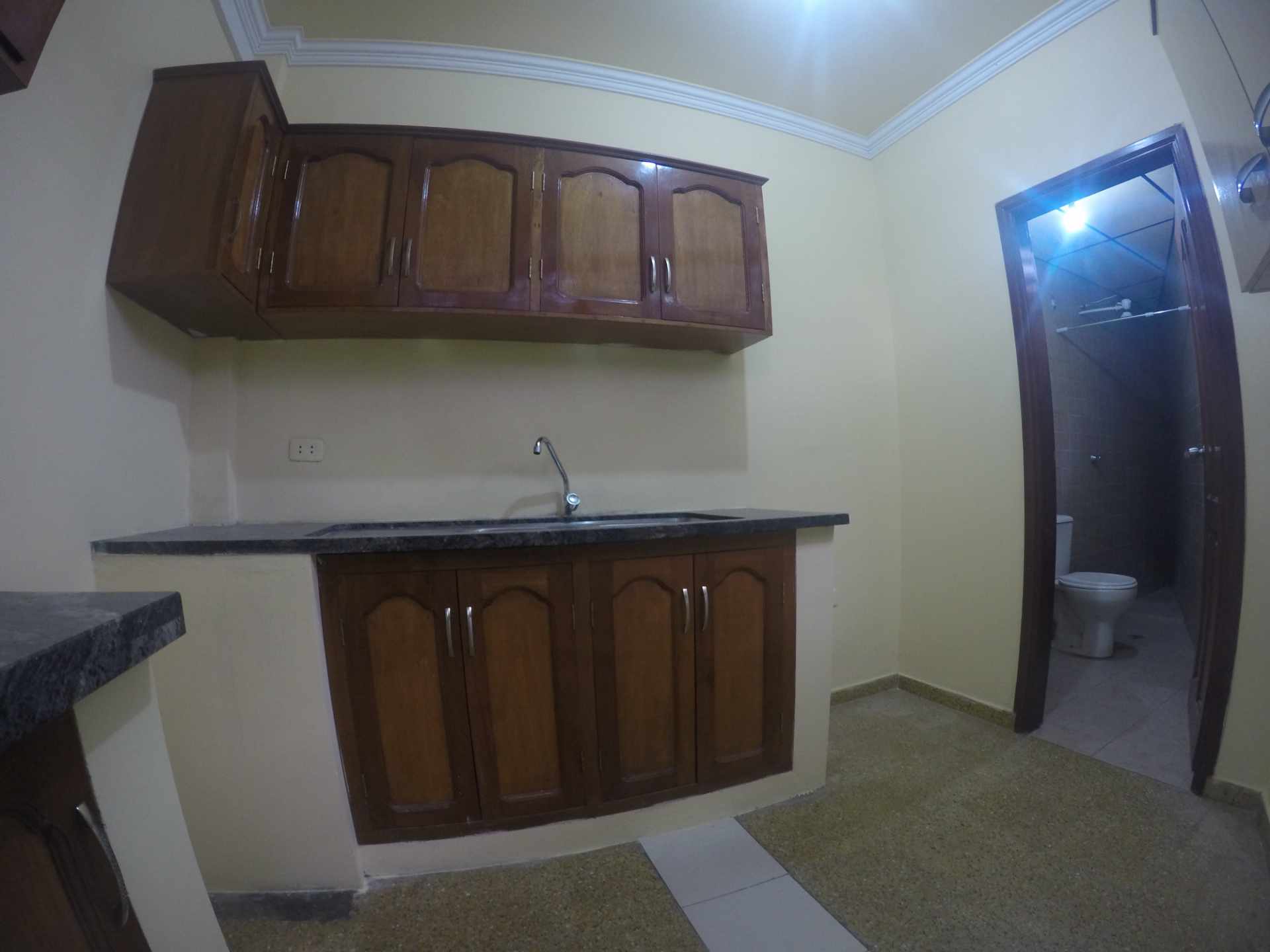 Departamento en Entre 1er y 2do anillo Norte en Santa Cruz de la Sierra 1 dormitorios 1 baños  Foto 4