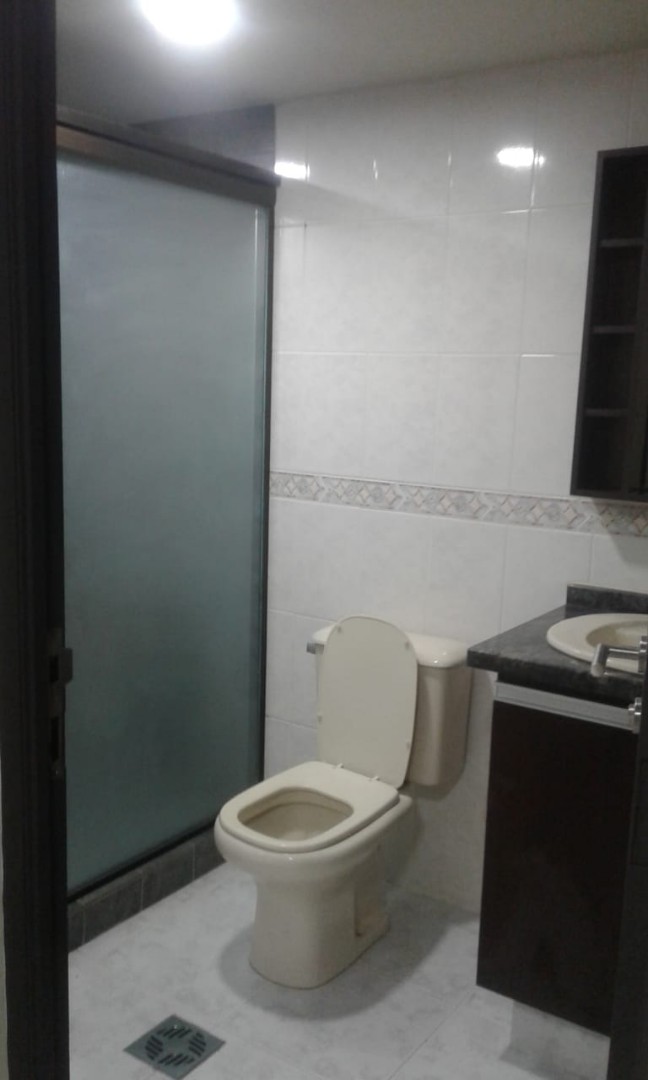 Departamento en Villa Busch en Cochabamba 4 dormitorios 2 baños 1 parqueos Foto 2
