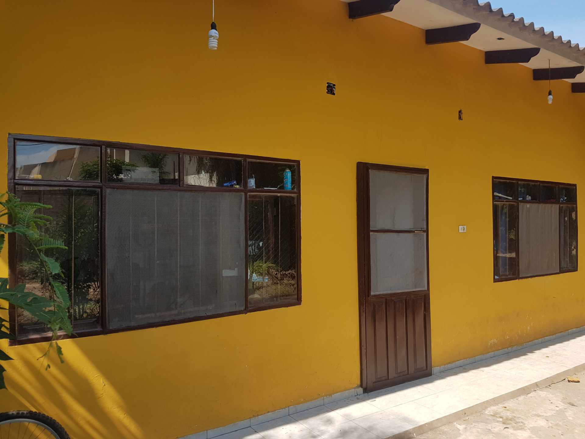 Casa en Entre 6to y 7mo anillo Norte en Santa Cruz de la Sierra 2 dormitorios 1 baños 2 parqueos Foto 5