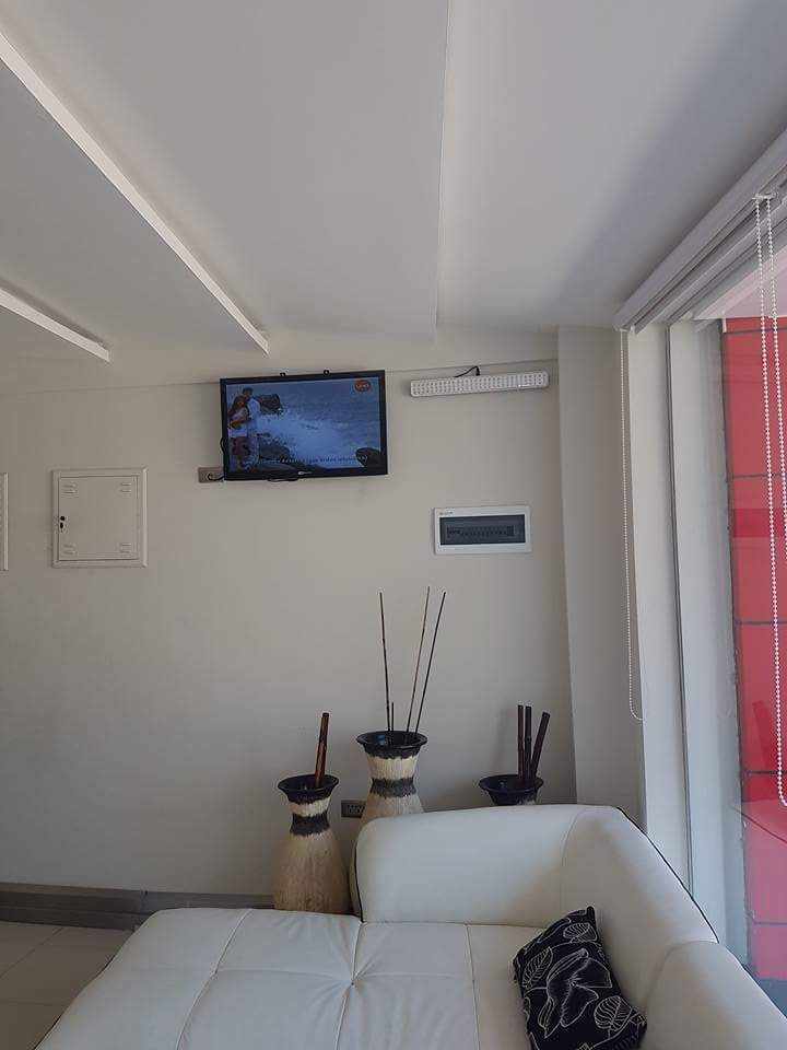 Departamento en Entre 2do y 3er anillo Oeste en Santa Cruz de la Sierra 2 dormitorios 2 baños  Foto 2