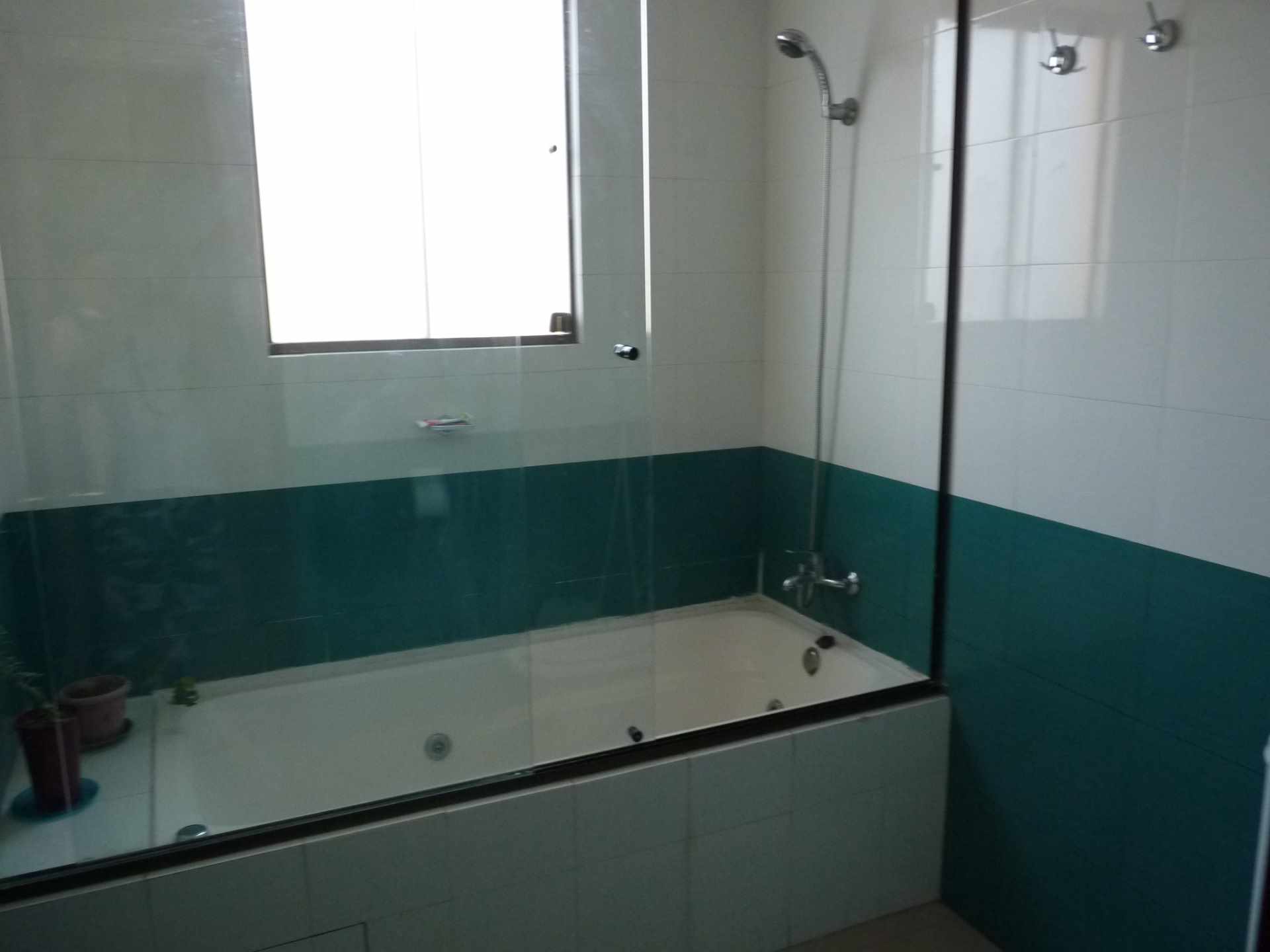 Casa en VentaAv. 14 de septiembre esq. calle 13 # 5911 Condominio Zurich Foto 8