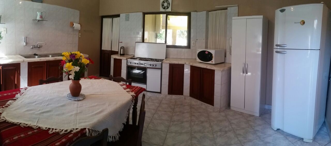 Casa en San Gerónimo en Tarija 5 dormitorios 4 baños 1 parqueos Foto 5