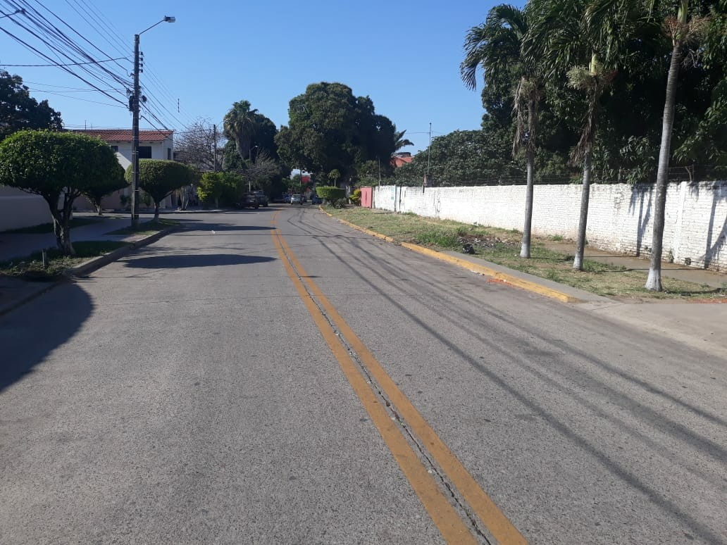 Terreno Calle Las Garzas, entre Paraguá y Mutualista paralela al 2do. Anillo ,
 Foto 1
