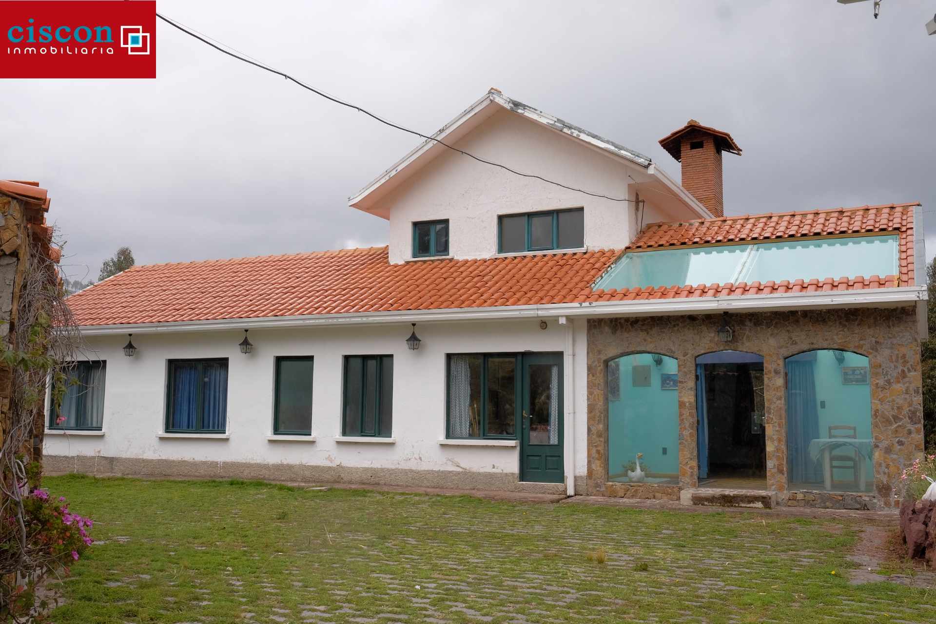 Casa en VentaLa Paz / San Pedro de Tiquina 6 dormitorios 4 baños 6 parqueos Foto 11