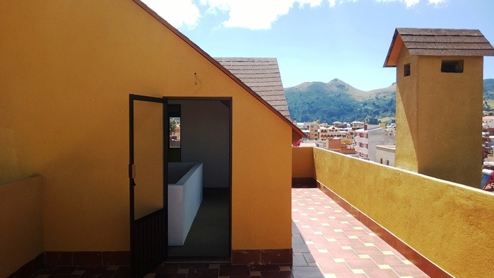 Casa en VentaCopacabana, Bolivia 19 dormitorios 19 baños 4 parqueos Foto 9