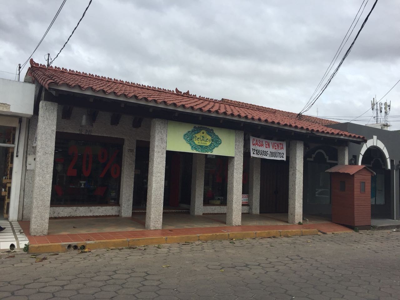 Local comercial en Centro en Santa Cruz de la Sierra  2 baños  Foto 1