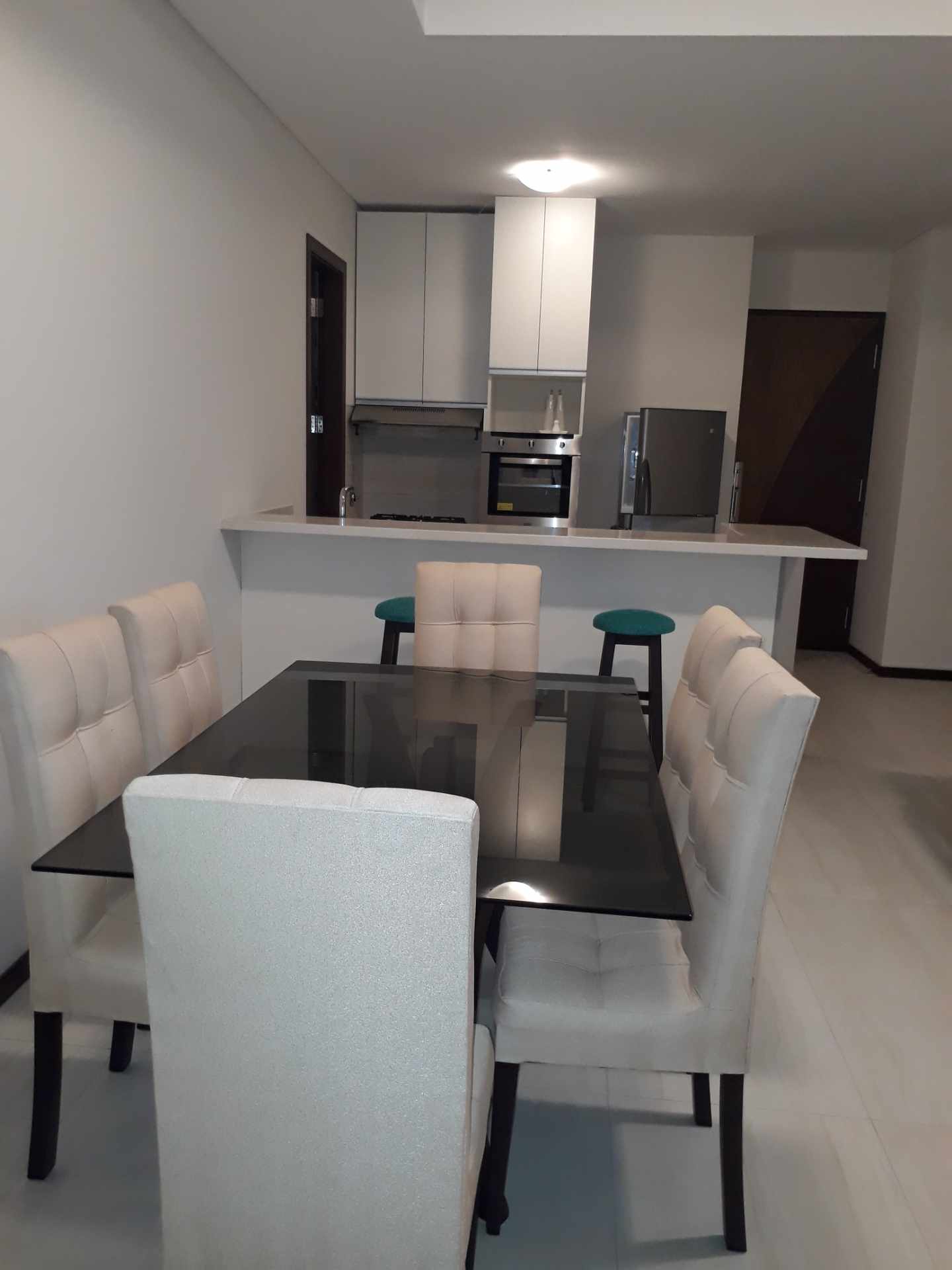 Departamento en Alquiler4to anillo y calle Los Cedros.Centro Empresarial Equipetrol.Santa Cruz de la Sierra .Bolivia Foto 16