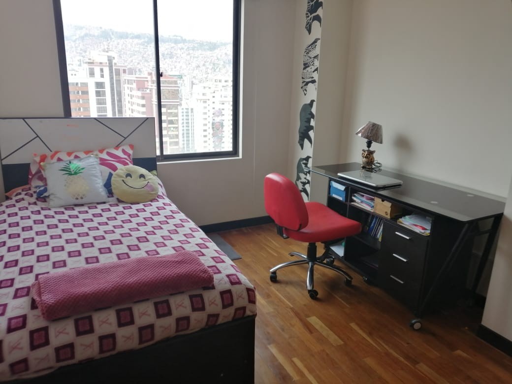 Departamento en Sopocachi en La Paz 3 dormitorios 4 baños 1 parqueos Foto 5
