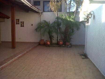 Casa en AlquilerPARAGUA ENTRE 2DO Y 3ER ANILLO Foto 10