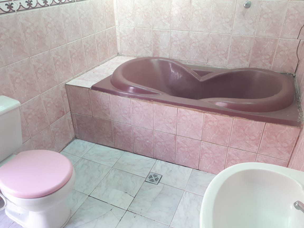 Casa en VentaAv. Victor Ustariz, sumumpaya sud 10 dormitorios 2 baños 5 parqueos Foto 8