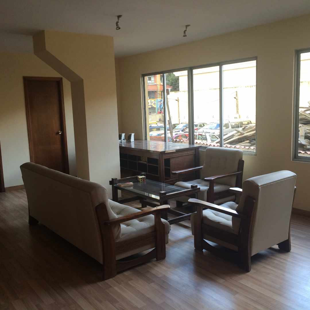 Oficina en Sopocachi en La Paz 1 dormitorios 1 baños  Foto 4