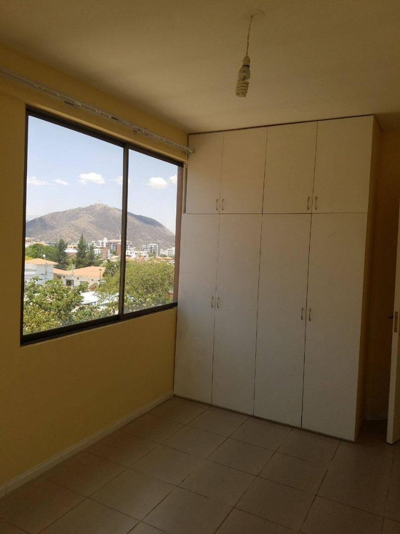 Departamento en Queru Queru en Cochabamba 3 dormitorios 2 baños 1 parqueos Foto 6