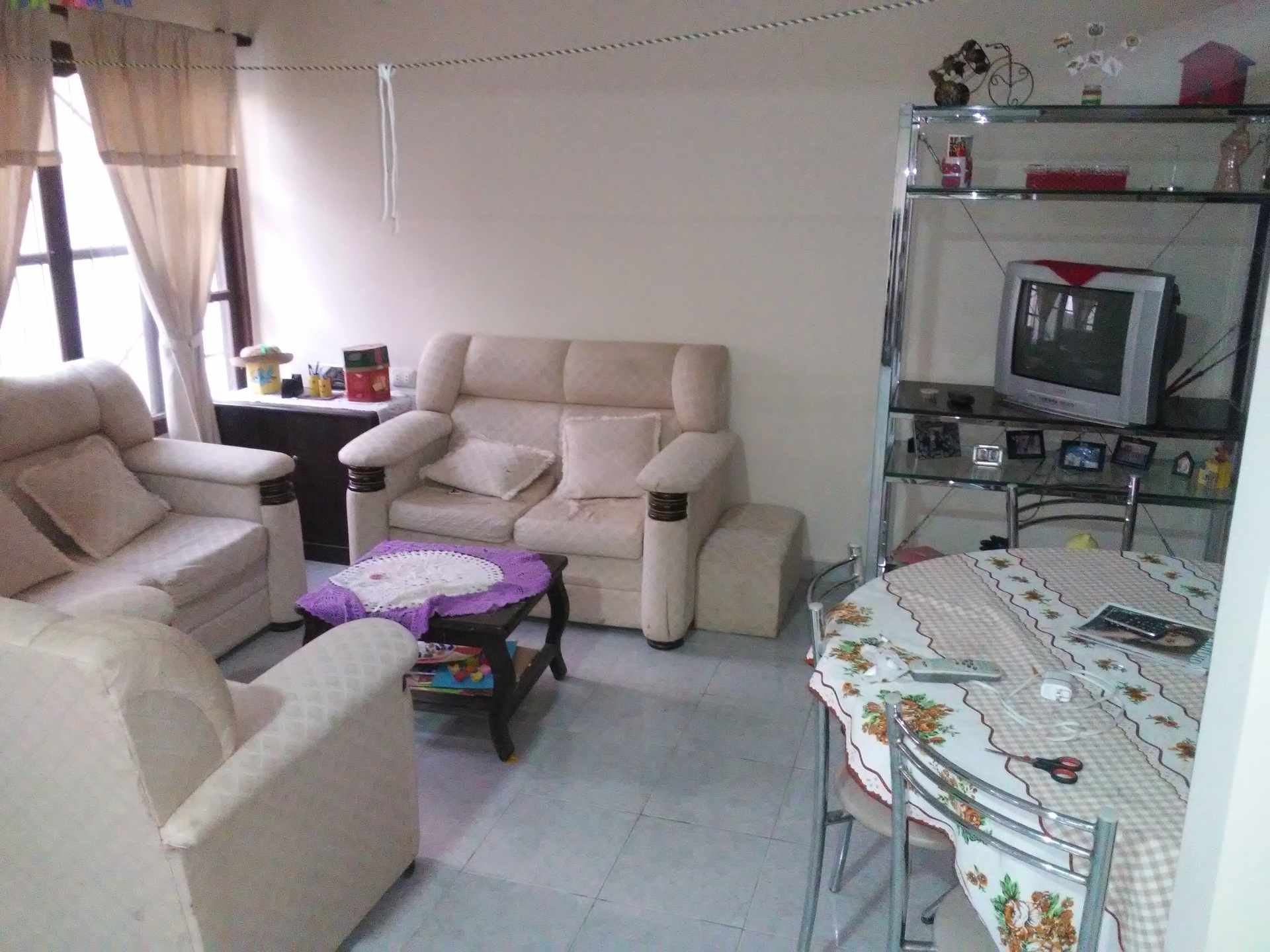 Casa en VentaBarrio Virgen de Guadalupe C/ San Simon 8vo anillo entre Cambodromo y Av Lujan parada final linea 14 Foto 12