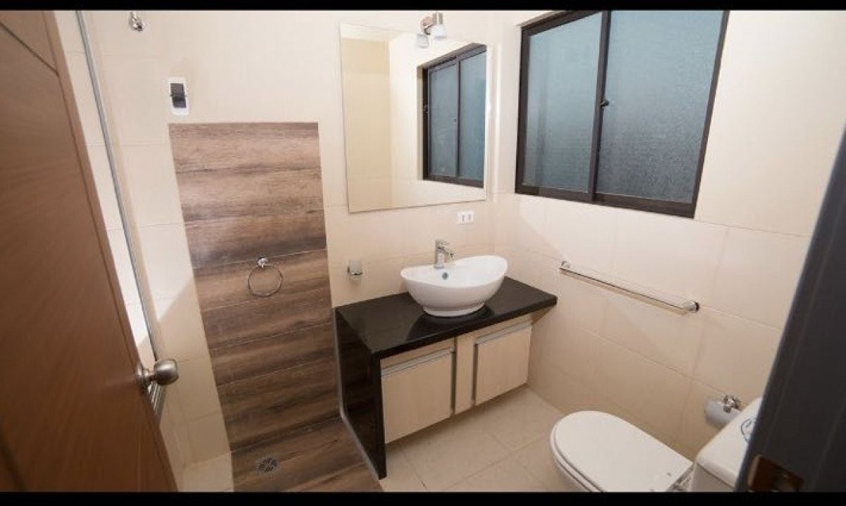Departamento en Muyurina en Cochabamba 3 dormitorios 4 baños 1 parqueos Foto 3