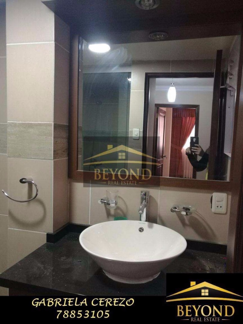 Departamento en Cota Cota en La Paz 3 dormitorios 4 baños  Foto 4