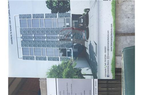 Casa en VentaCalle la laz  3 baños  Foto 2