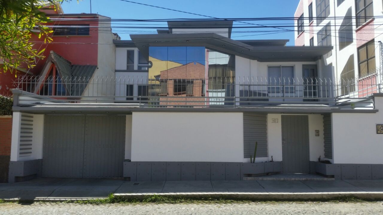 Casa Calle 33 de Achumani num 30 Foto 1