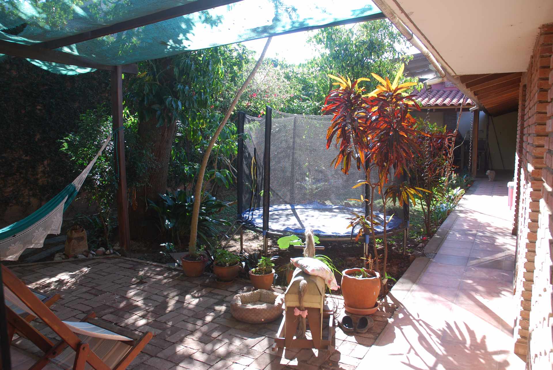 Casa en Entre 4to y 5to anillo Oeste en Santa Cruz de la Sierra 4 dormitorios 2 baños 2 parqueos Foto 23