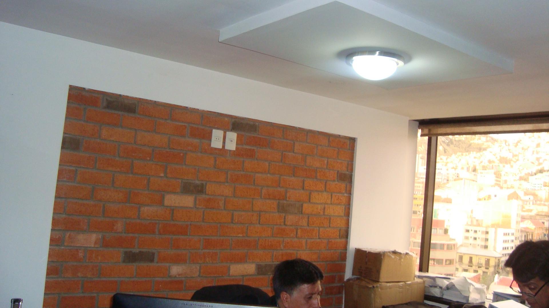 Oficina en AlquilerFederico Suazo esq. Bueno,Nº 1598  Edificio Park Inn,  Foto 2