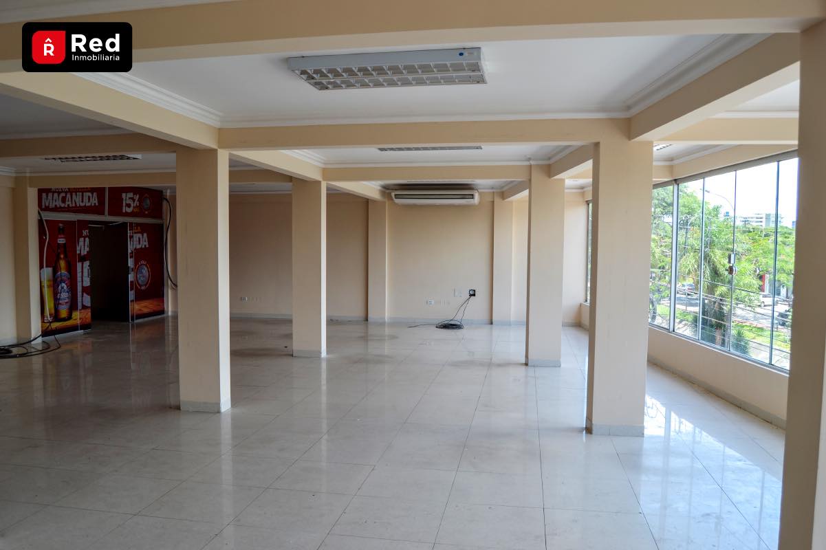 Edificio ALQUILER DE EDIFICIO SOBRE AVENIDA CON GALPON Foto 4