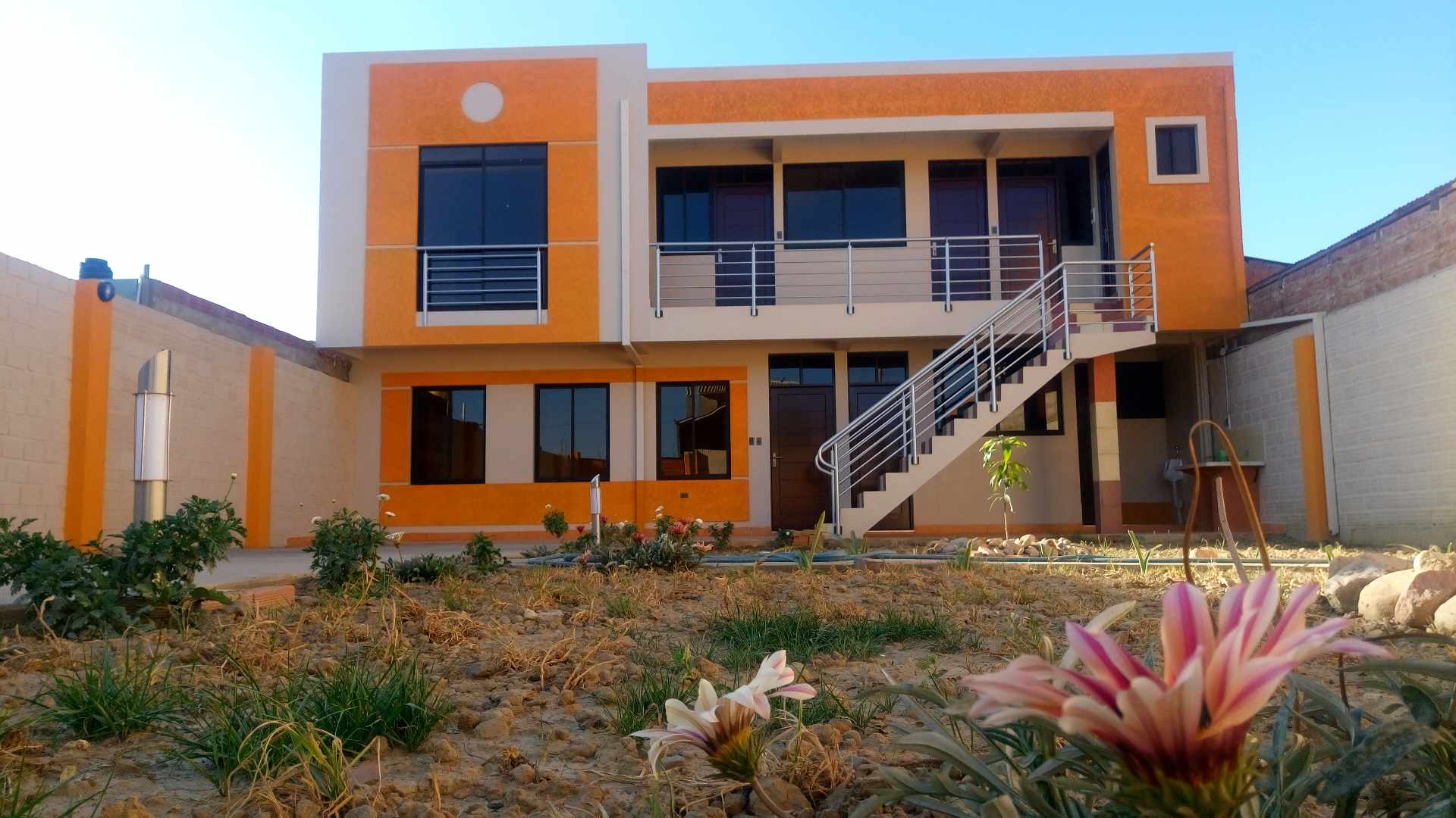 Casa en Jayhuayco en Cochabamba 4 dormitorios 2 baños 4 parqueos Foto 1