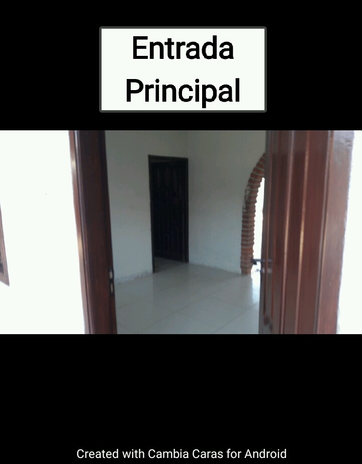 Casa Av. Lujan, calle E. De la esquina del Centro Cultural del Colegio Rancho Nuevo, entrando la 4ta casa, frente a una Canchita de fulbito. Foto 12