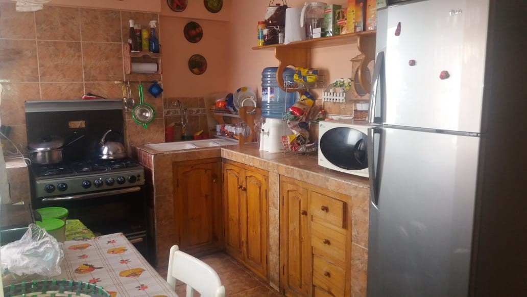 Casa en Sucre en Sucre 4 dormitorios 5 baños 2 parqueos Foto 4