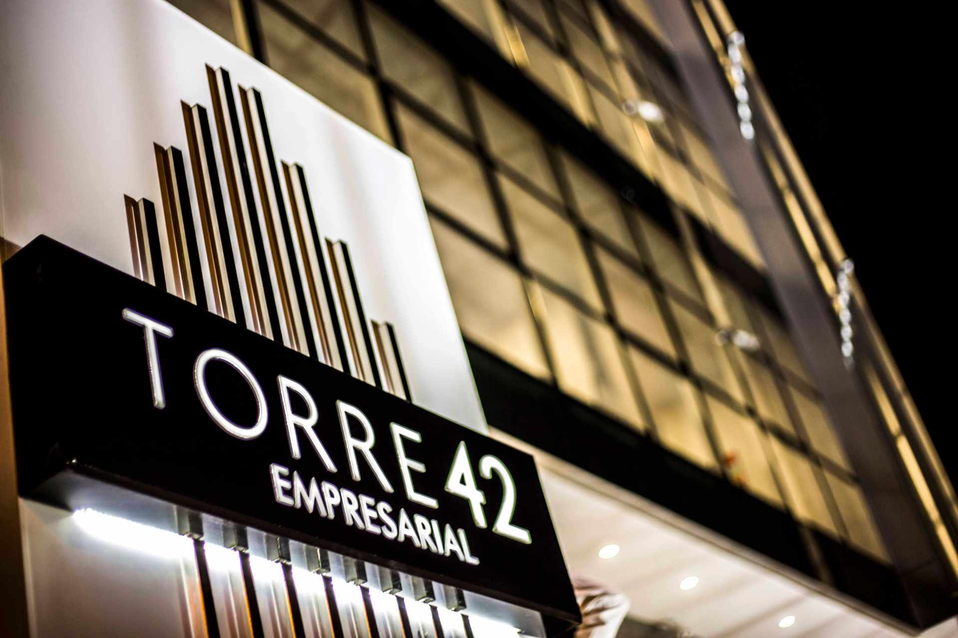 Oficina en AlquilerAv, Ramon Rivero frente al Parque Vial Foto 9