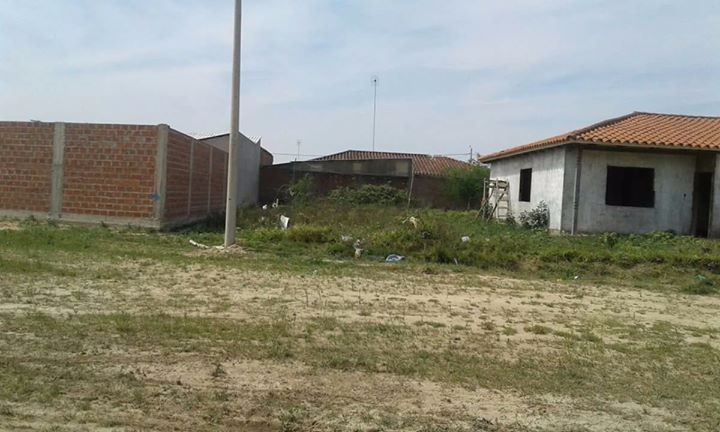 Terreno en Entre 8vo y 9no anillo Sur en Santa Cruz de la Sierra    Foto 1