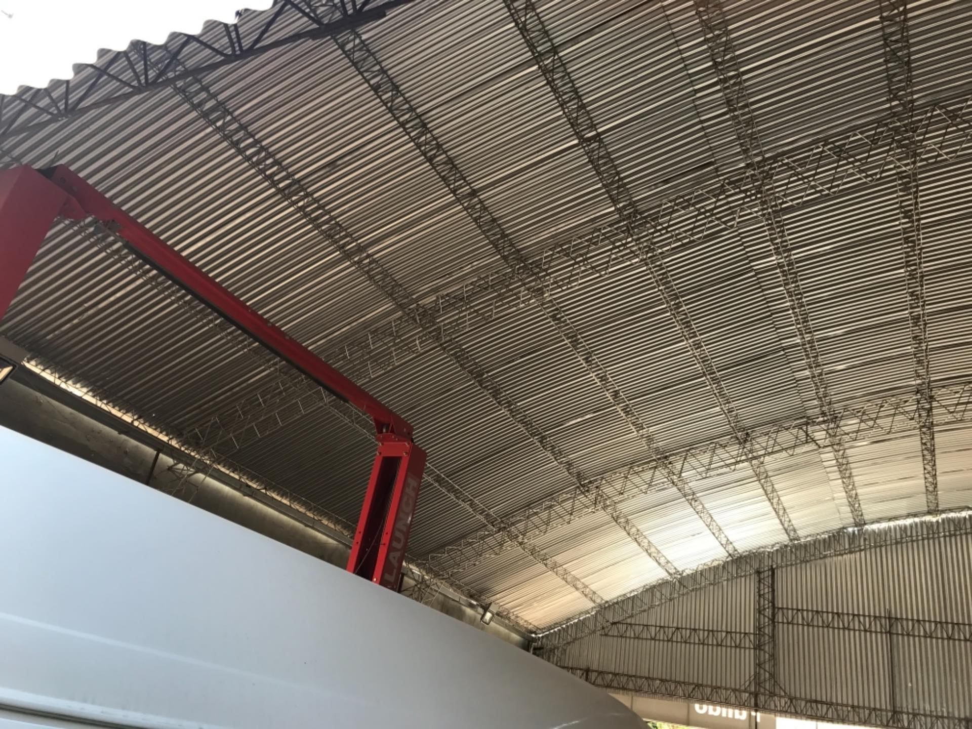 Local comercial Avenida busch entre tercer y cuarto anillo Foto 5