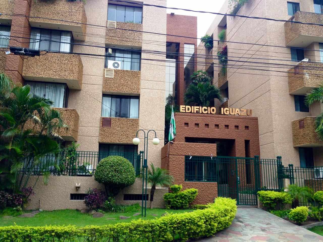 En Alquiler a $us 1,200 Foto 4